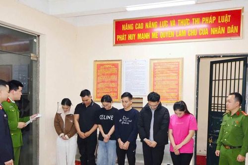 Khởi tố nhóm đối tượng lừa dối khách hàng trong dịch vụ thẩm mỹ trái phép