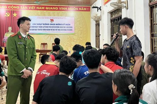 Tuyên truyền pháp luật về phòng, chống bạo lực học đường và phòng cháy, chữa cháy cho trên 150 học sinh
