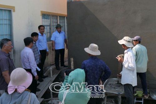 Đẩy nhanh tiến độ, đảm bảo chất lượng công trình nhà vệ sinh trường học