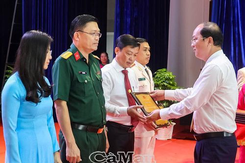 Dấu ấn từ những 'hạt nhân' đoàn kết