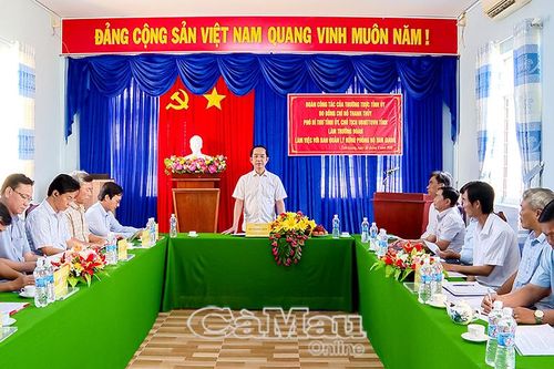 Bảo vệ rừng gắn với phát triển sinh kế bền vững cho người dân