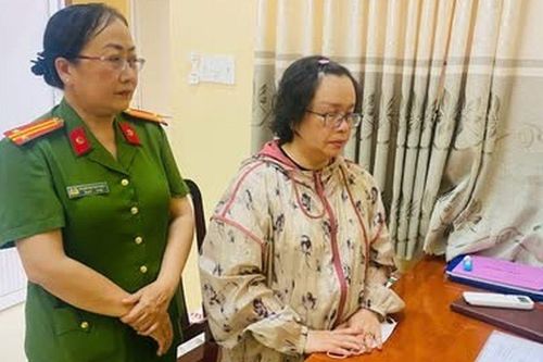 Người đàn ông 'không qua ải mỹ nhân' 43 tuổi, mất ngay 4,5 tỉ đồng
