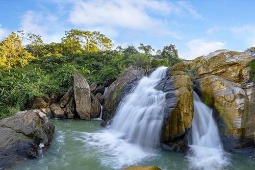 Vườn quốc gia Bát Xát nằm trên địa bàn xã nào của tỉnh Lào Cai?