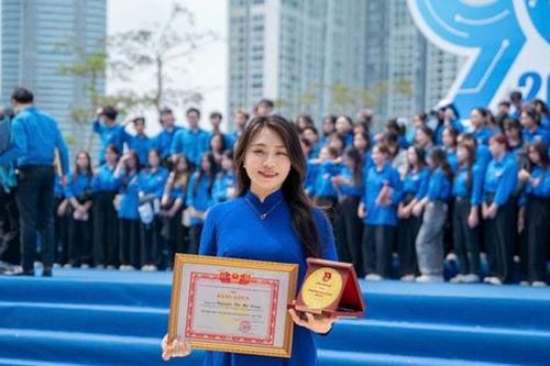 Nữ giảng viên, nghệ sĩ piano Nguyễn Thị Mỹ Dung - Gương cán bộ Đoàn tiêu biểu Thủ đô năm 2026