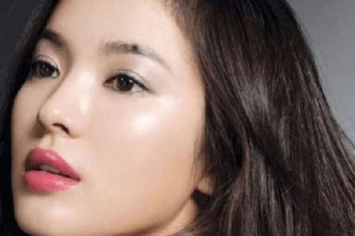 Vị trí nốt ruồi 'đại phú đại quý': Ai sở hữu tiền vào như nước, cả đời không lo thiếu thốn