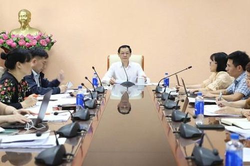 Nắm vững khó khăn từ thực tiễn công tác dược bệnh viện để xây dựng chính sách phù hợp