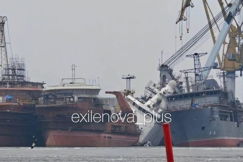 Tàu tuần tra phá băng mới nhất của Nga bị phá hủy ngay trong cảng