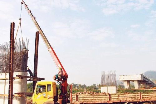 Bài 2: Quyết liệt hoàn thiện hạ tầng giao thông