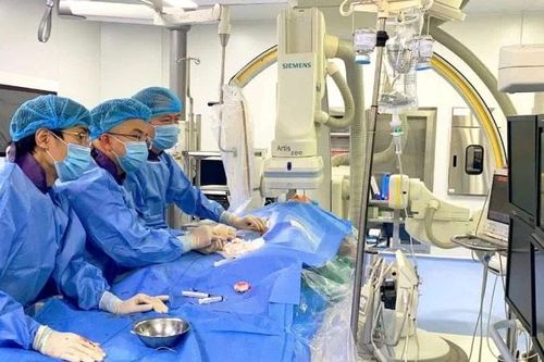 Kết hợp 2 kỹ thuật xử trí ca tim bẩm sinh phức tạp