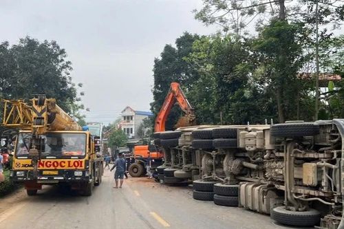 Tai nạn giao thông làm 2 người tử vong tại Lạc Sơn, Phú Thọ