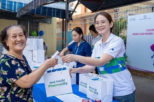 Chung tay bảo vệ, nâng cao sức khỏe trẻ em
