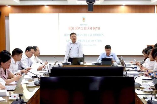Bảo đảm nguồn tài chính, nâng cao hiệu quả phổ biến, giáo dục pháp luật