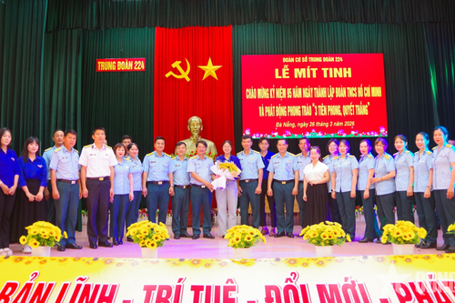 Tuổi trẻ Trung đoàn Pháo phòng không 224 phát động phong trào '3 tiên phong quyết thắng'