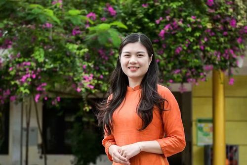 Từ bục giảng đến nghị trường: Cô giáo 9X và khát vọng giáo dục số