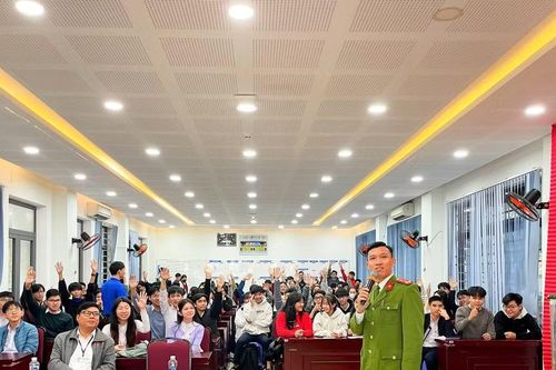 Chú trọng giáo dục nhận thức và kỹ năng ứng xử