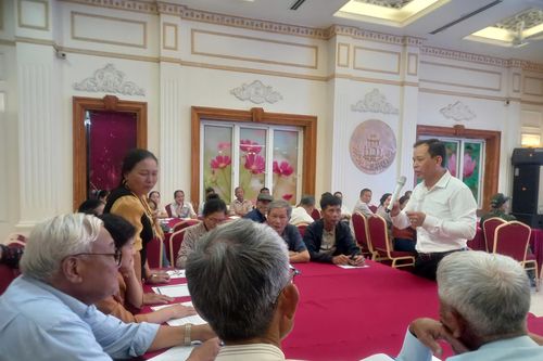 Tập huấn về bình đẳng giới, phòng chống bạo lực gia đình, tiếp cận trợ giúp pháp lý