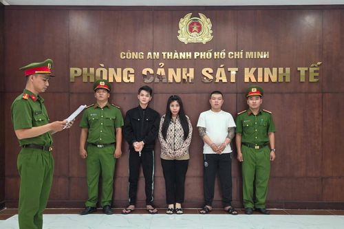 Đường dây mua bán 'khí cười' thu lợi 10 tỷ đồng tại TP HCM bị triệt phá