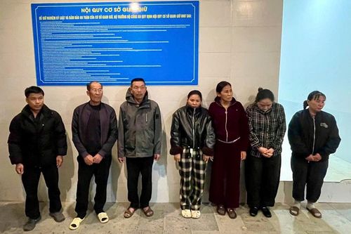 Triệt phá 'ổ bạc' quy tụ loạt 'con bạc' nhiều tiền án