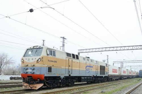 Nga chuyển hàng viện trợ cho Iran