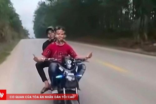 Xử lý nam sinh lớp 8 'diễn xiếc' khi điều khiển xe máy điện