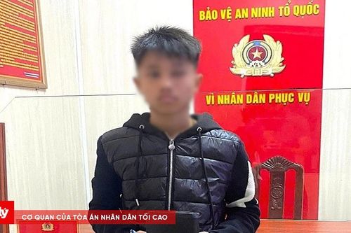 Quên rút chìa khóa, mất sạch tiền trong cốp