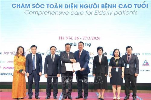 Chăm sóc toàn diện người cao tuổi trong bối cảnh già hóa dân số