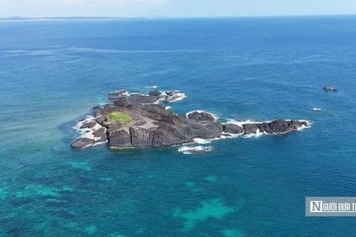 Cận cảnh đảo nhỏ được Quảng Ngãi nghiên cứu tour lặn biển, ngắm san hô