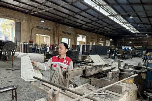 Tổ trưởng tổ cơ khí đam mê sáng tạo