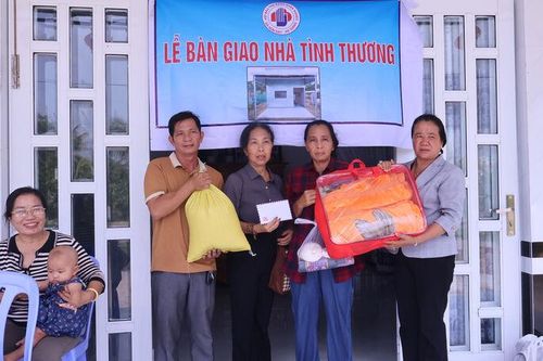 Kết nối những tấm lòng