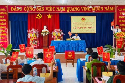 HĐND xã Hòa Lạc bầu các chức danh chủ chốt