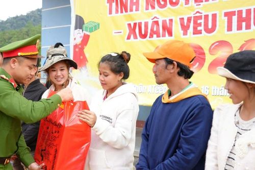 Những người 'truyền lửa' nhiệt huyết cho phong trào thanh niên