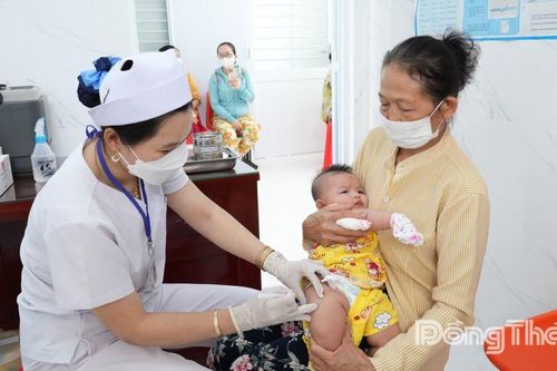 Đồng Tháp tăng cường giám sát và nâng cao chất lượng công tác tiêm chủng mở rộng năm 2026