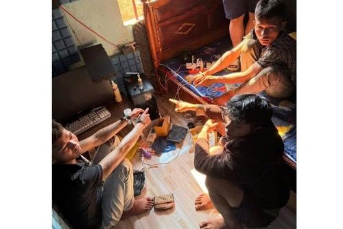 Gia Lai: Tạm giữ 3 đối tượng sử dụng ma túy trong phòng ngủ