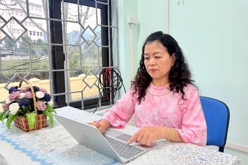 Lặng thầm 'gieo' tri thức