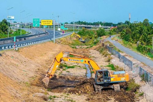 Nhiều dự án giao thông trọng điểm tại miền Tây đối mặt rủi ro chậm tiến độ vì thiếu đá xây dựng