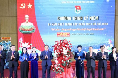 Tuổi trẻ Lâm Đồng 'Sáng mãi ngọn lửa nhiệt huyết'