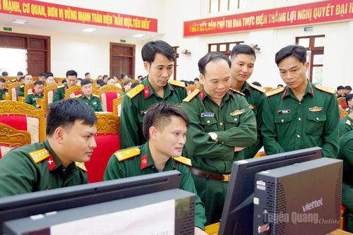 Quán triệt triển khai quản lý, sử dụng chữ ký số và sản phẩm mật mã bảo mật cho Ban CHQS xã, phường