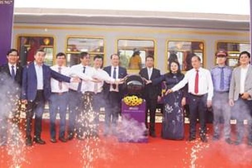 Ra mắt giao diện mới đoàn tàu 'Hành trình kết nối di sản miền Trung'
