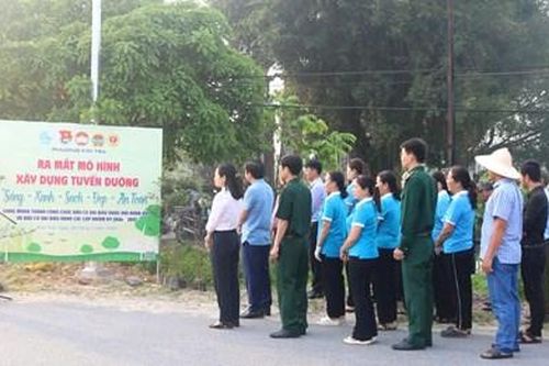 Kim Trà ra mắt mô hình tuyến đường 'Sáng - Xanh - Sạch - Đẹp - An toàn'