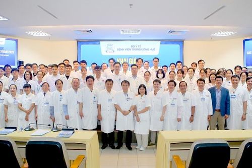 Tổ chức 32 lớp đào tạo cán bộ y tế trên toàn quốc