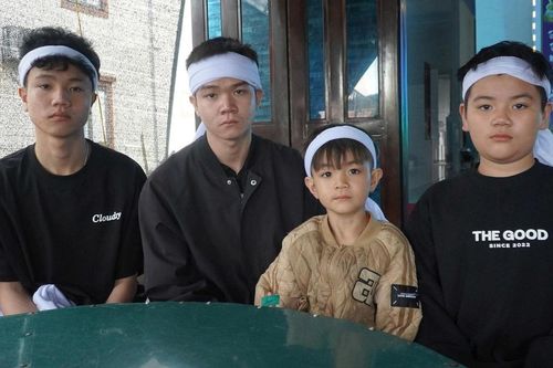 Bốn anh em mồ côi và gánh nặng cuộc đời