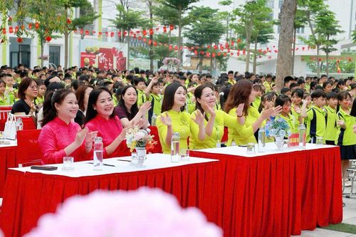 Phú Thọ: Trường Tiểu học Định Trung tổ chức chuỗi hoạt động 'Thiếu nhi vui khỏe - Tiến bước lên Đoàn'