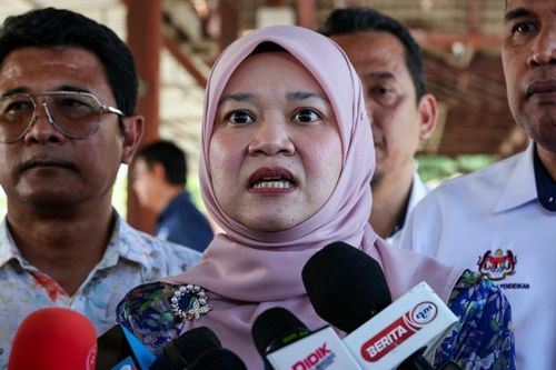 Malaysia nỗ lực giảm tải công việc cho giáo viên
