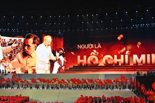 Liên hoan tuyên truyền lưu động chào mừng thành công Đại hội Đảng và bầu cử