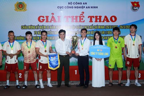 Bế mạc Giải thể thao Cục Công nghiệp an ninh