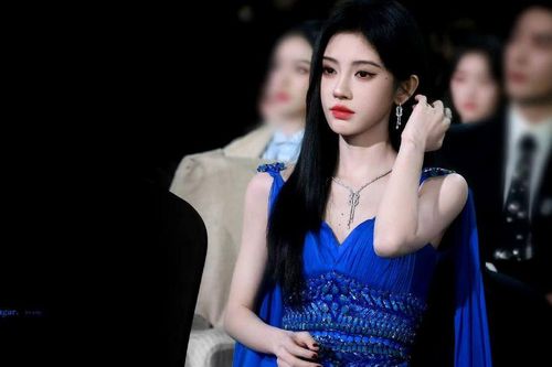 Nguyệt Lân Ỷ Kỷ gặp biến: Công ty cũ ra 'đòn hiểm' với Cúc Tịnh Y