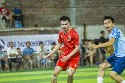 12 đội tranh tài tại giải bóng đá phong trào xã Quang Hưng, Ninh Bình