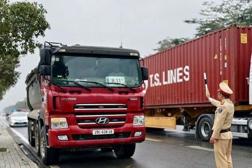 Đối thoại với doanh nghiệp vận tải, siết chặt an toàn giao thông phục vụ thi công các dự án