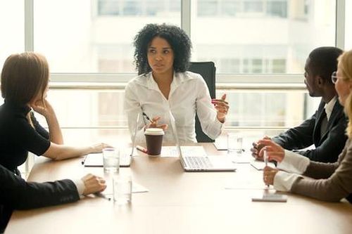 Ngành quản lý tài sản: Nữ giới chưa chạm 'điểm rơi' quyền lực