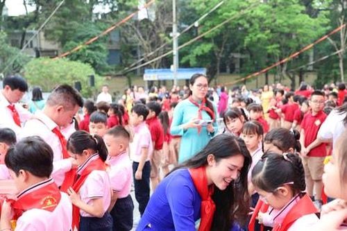 Đống Đa: 803 học sinh vinh dự được kết nạp vào Đoàn Đội